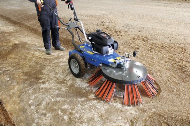 Image sur Balayeuse tracté à conducteur marchant - Brosse ACP